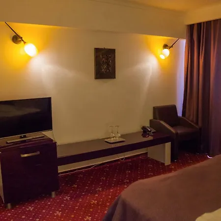 Hotel Regina Noptii